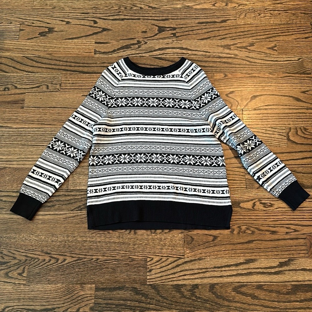 Old Navy sweater